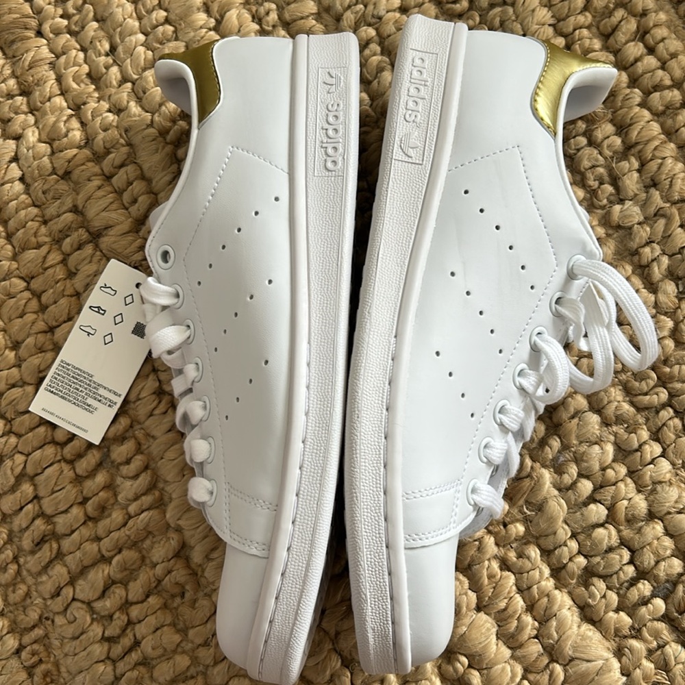 adidas Stan Smith White Gold Metallic shoes women’s size 9 - Picture 8 of 10